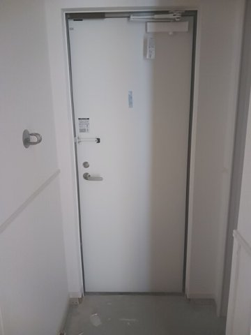 玄関　明るい玄関です