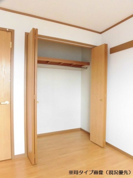 収納　※同物件別号室写真となります。