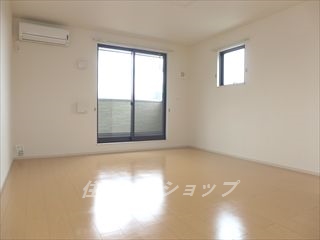 居室・リビング　エアコン付き