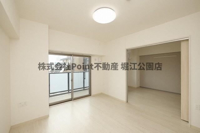 地下鉄谷町線 四天王寺前夕陽ケ丘駅 徒歩8分 10階建 築4年の居間写真
