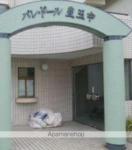 都営大江戸線 新江古田駅 徒歩11分 4階建 築36年の外観写真