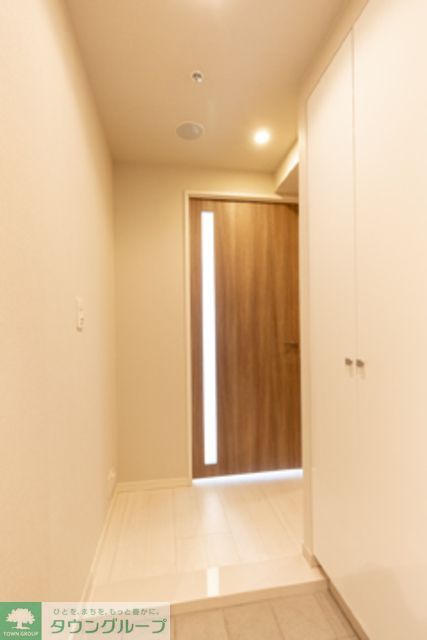 玄関　※写真は同タイプ住戸です。