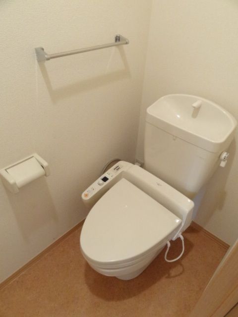 リビングタウン三橋のトイレ写真