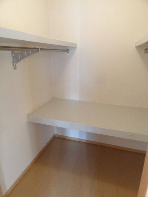 リビングタウン三橋の内装写真
