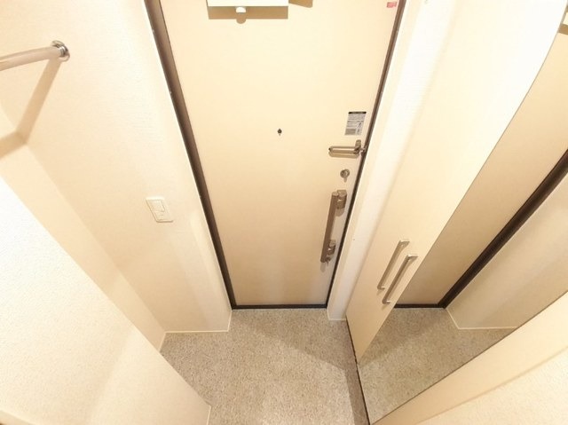 パセオ ヴェルデの玄関写真