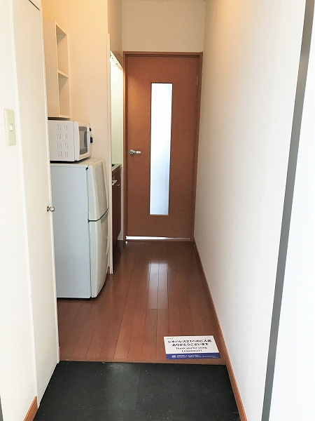レオパレスMOEの玄関写真