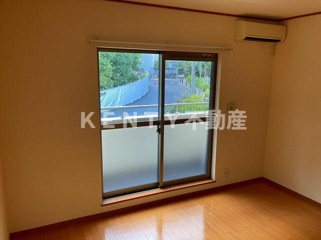 居室・リビング　居間です