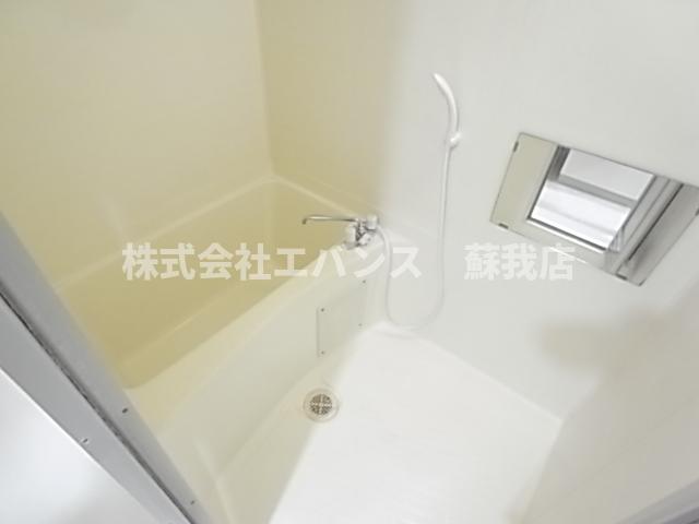 バス・シャワールーム　別号室の写真になります。