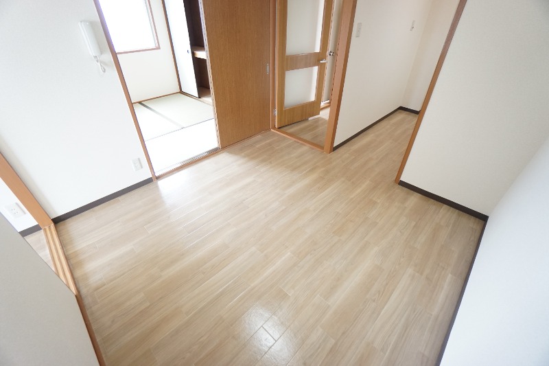 居室・リビング　６０６号室の画像