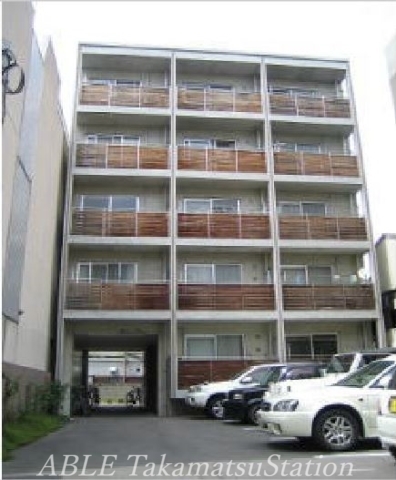香川県高松市築地町（マンション）の賃貸物件の外観