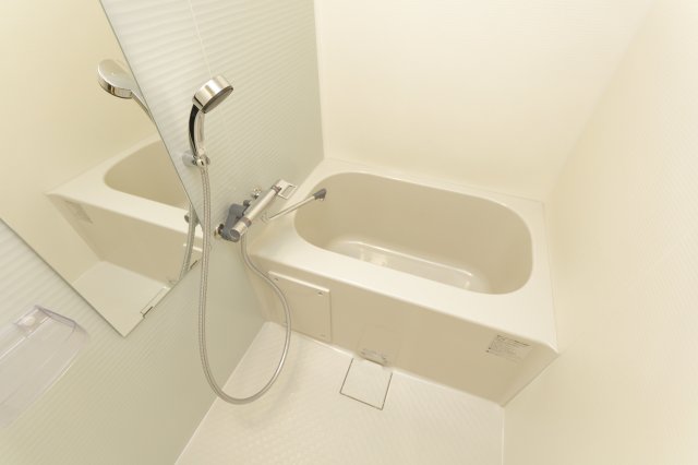 バス・シャワールーム　写真は６０２号室を掲載しています。同タイプになります。