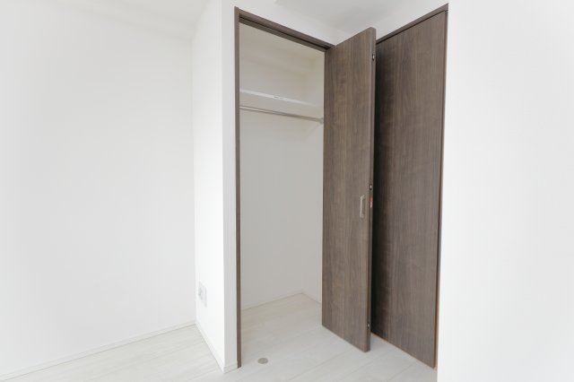 収納　写真は６０２号室を掲載しています。同タイプになります。