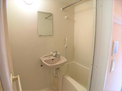 バス・シャワールーム　設備・使用は号室により異なる為、現況を優先いたします。