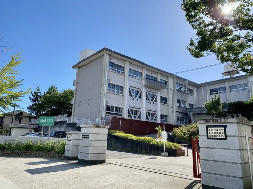 【コートエルシオンの小学校】