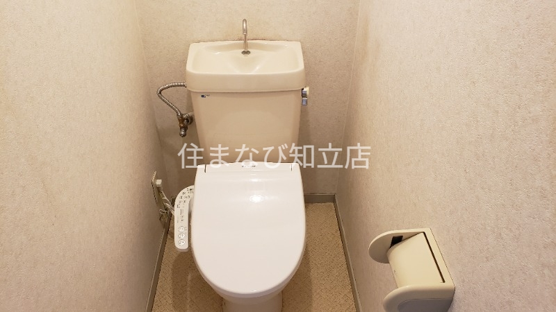 トイレ　同型別部屋写真　反転
