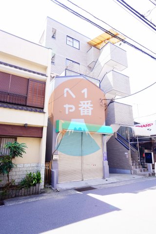 小田原市栄町のマンションの建物外観