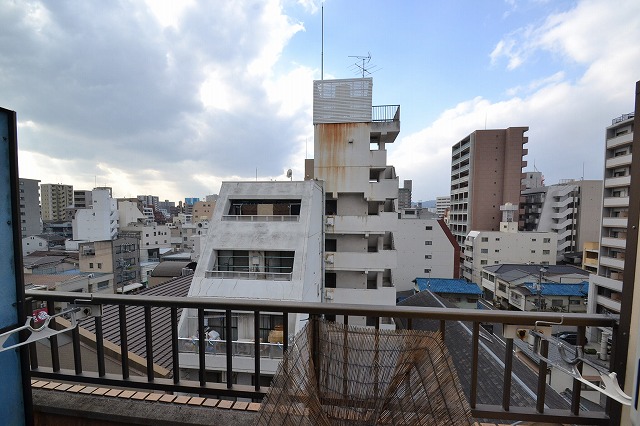 【広島市中区鶴見町のマンションの眺望】