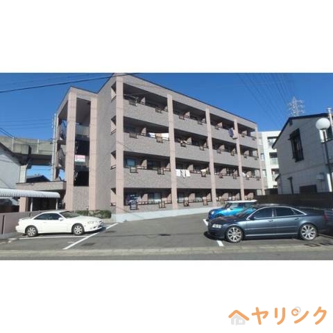 【プリミエール小田井の建物外観】