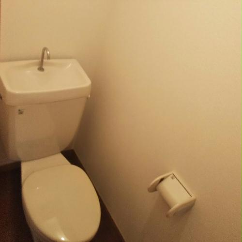 トイレ　設備・仕様は号室により異なる為、現況を優先致します。