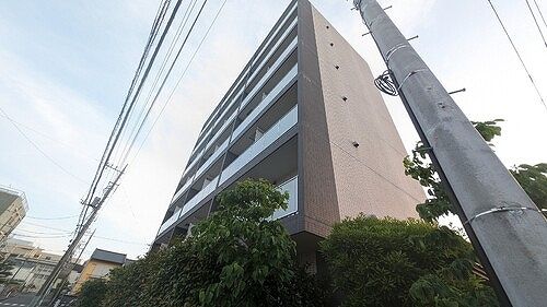 【八王子市子安町のマンションの建物外観】