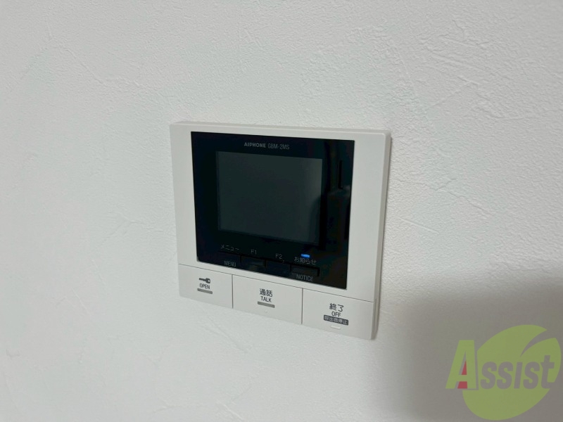 セキュリティ　ＴＶモニター付インターホンです。来客者の顔が見えるので安心！