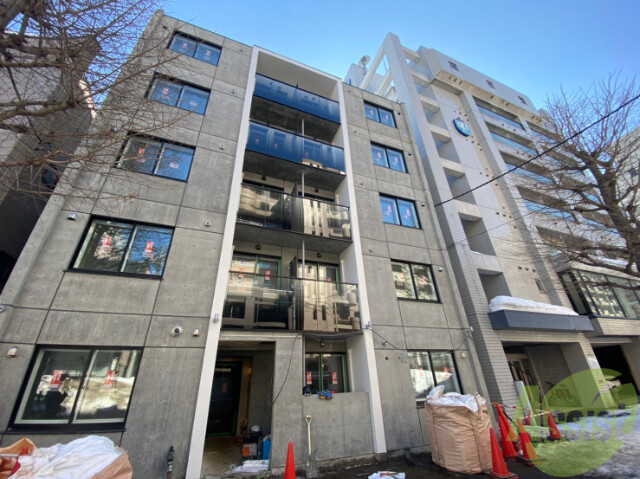 建物外観　札幌市中央区大通西１７丁目「アズールVI」
