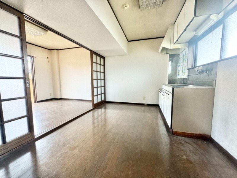 居室・リビング　図面と現状に相違がある場合には現状を優先