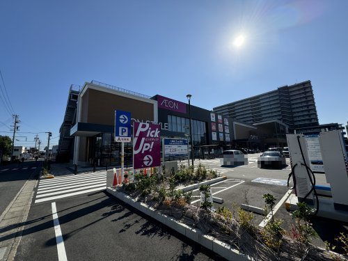 ショッピングセンター　そよら鈴鹿白子（ショッピングセンター）まで777m