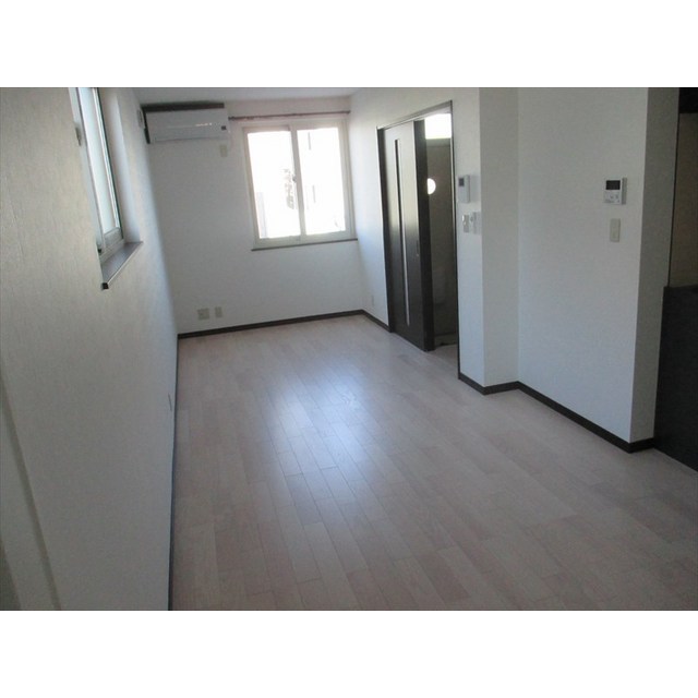 居室・リビング　LDK（11.18帖）の様子