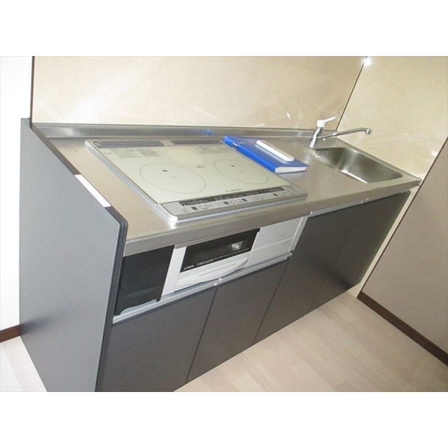 キッチン　システムキッチン（IHクッキングヒーター）