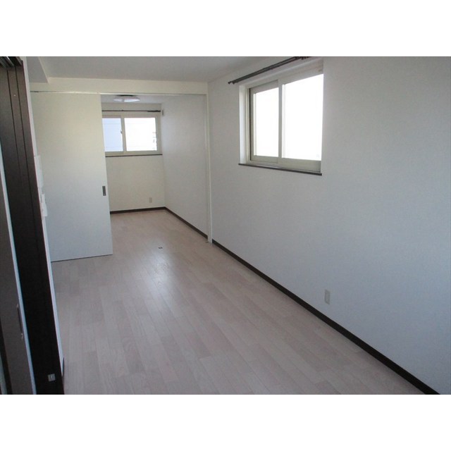 居室・リビング　LDK（11.18帖）の様子