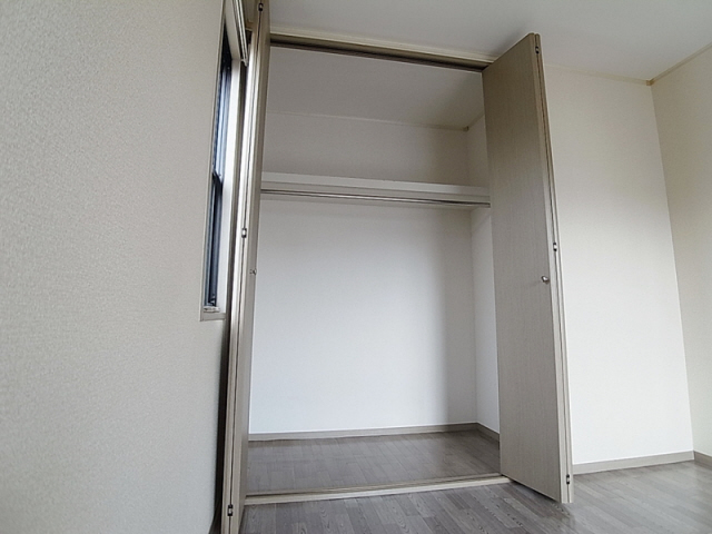 収納　クローゼットも広々、各部屋収納完備です