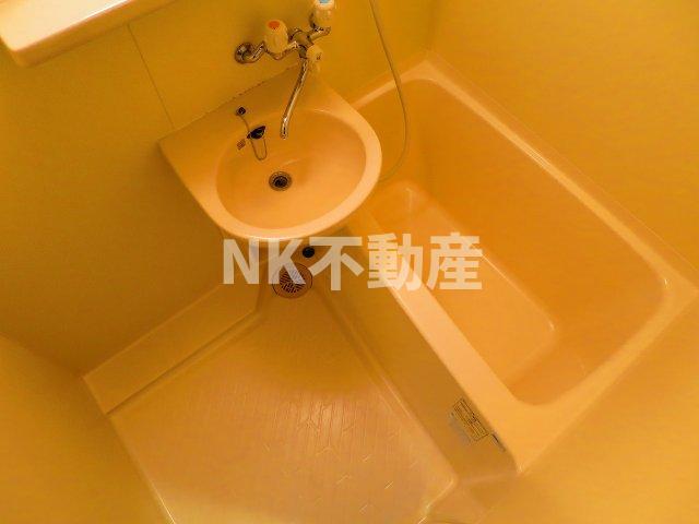 バス・シャワールーム　お風呂です