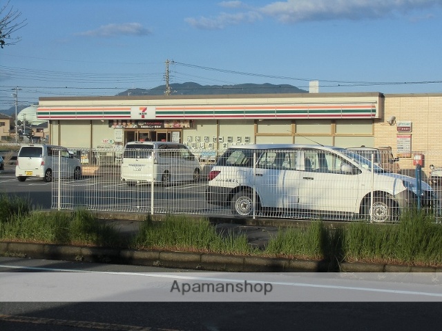 コンビニ　セブンイレブン（コンビニ）まで1440m