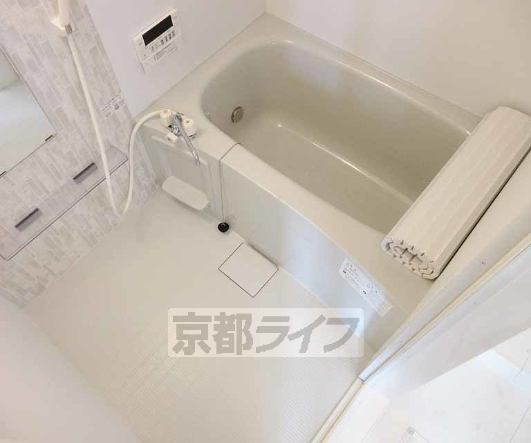 バス・シャワールーム　ゆったり浸かれるお部屋です・