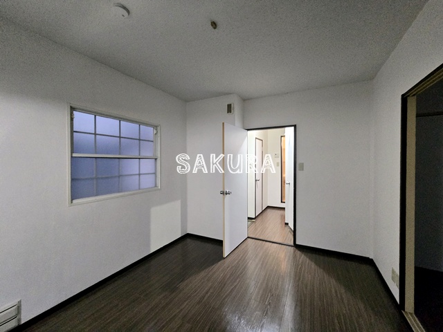 居室・リビング　使いやすい形の為、レイアウトを楽しめます♪