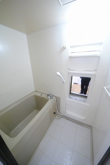 バス・シャワールーム　写真は２０３号室