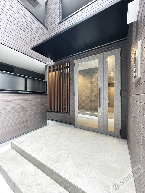 エントランス　オートロック完備で部外者はシャットアウト♪♪