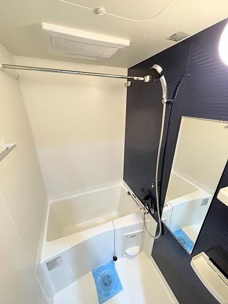 バス・シャワールーム　追い焚き機能・浴室乾燥機能付き