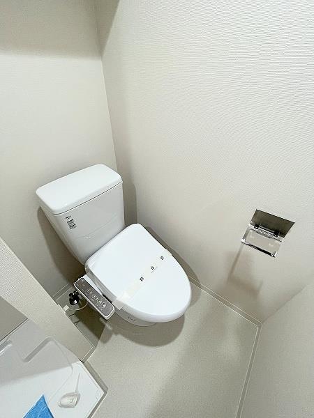 トイレ　温水洗浄暖房便座