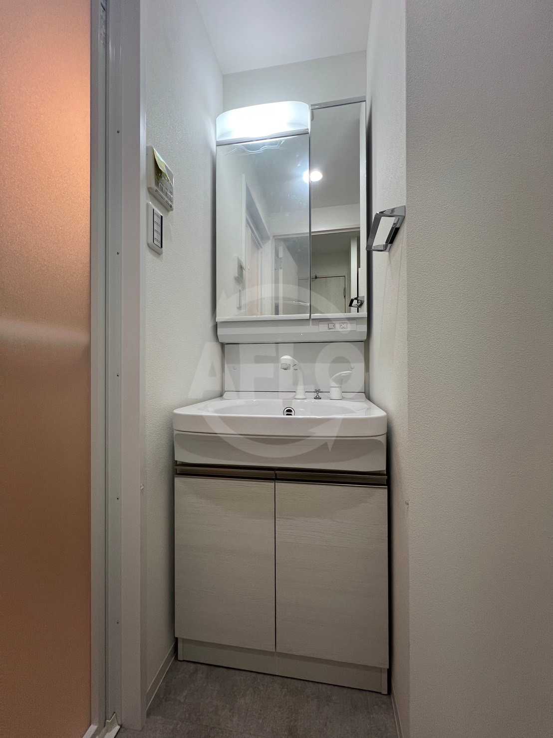 洗面設備　ArtizA南堀江　独立洗面台