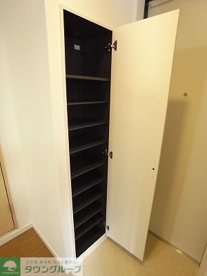 収納　シューズボックス