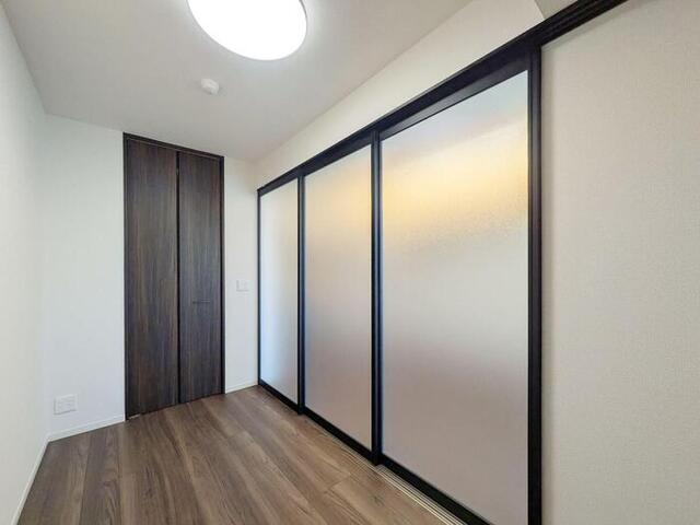 居室・リビング　洋室(4)