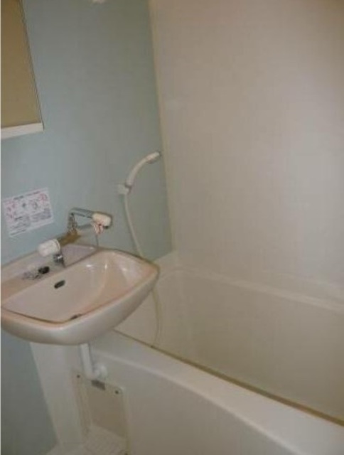 バス・シャワールーム　別部屋参考写真