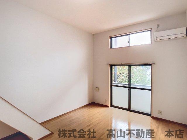 居室・リビング　ロフトなしのタイプのお部屋になります。