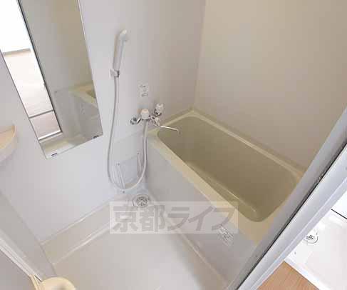 バス・シャワールーム　キレイなお風呂。