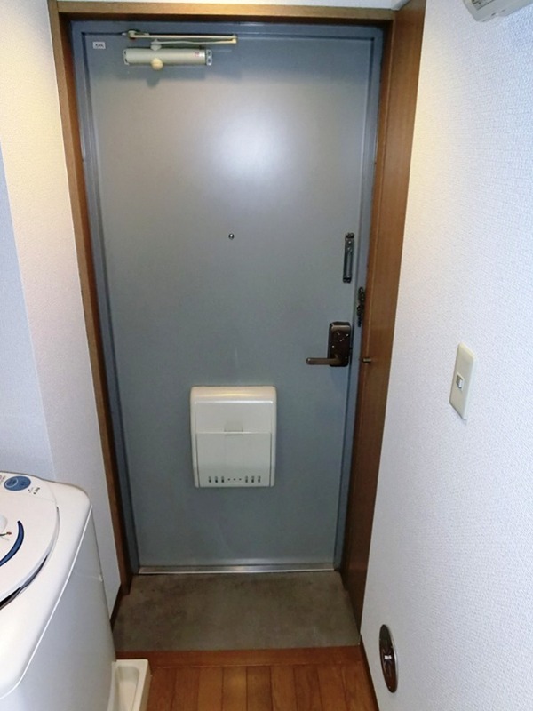 玄関　現況優先