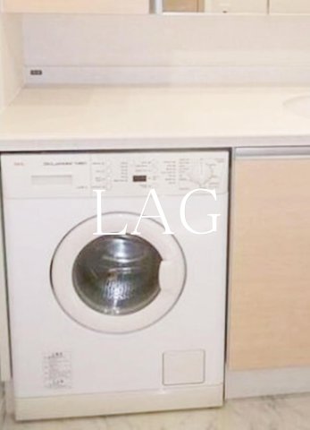 その他設備　室内洗濯機置き場になります。