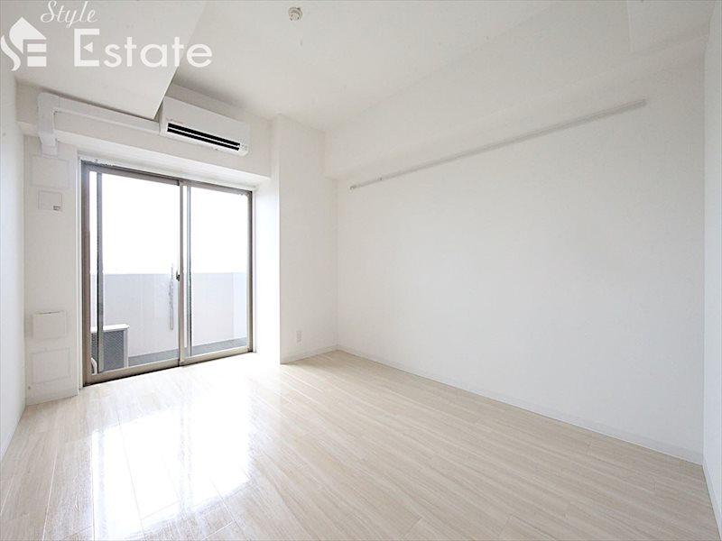 居室・リビング　内装