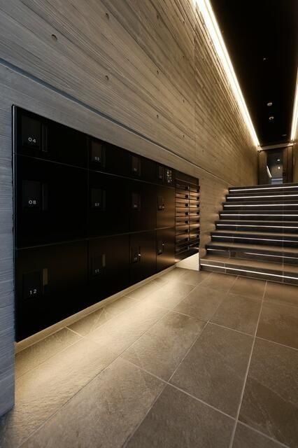 エントランス　エントランス